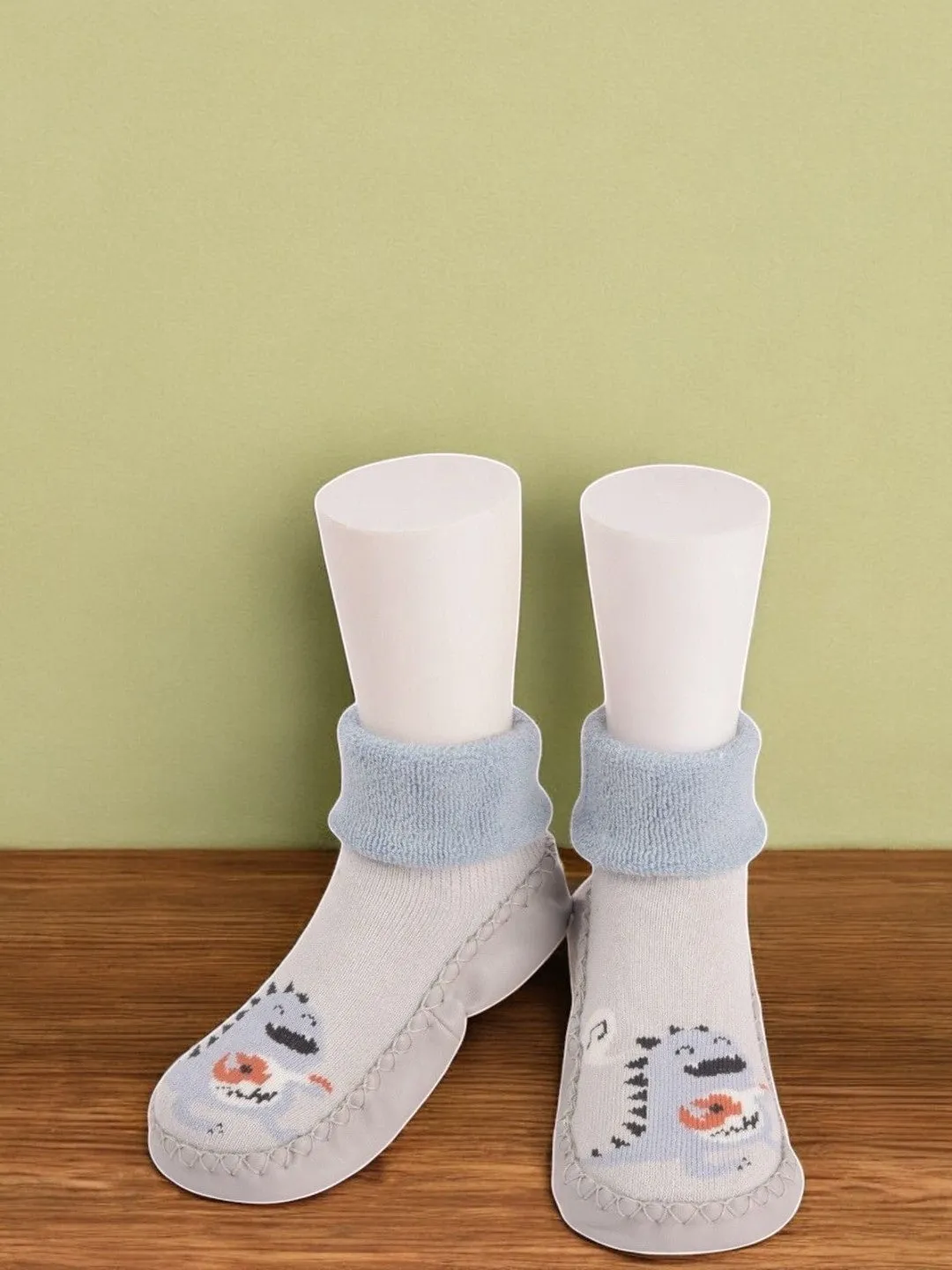 Boys Dinosaur Face Socks – Soft Grey and Blue Design