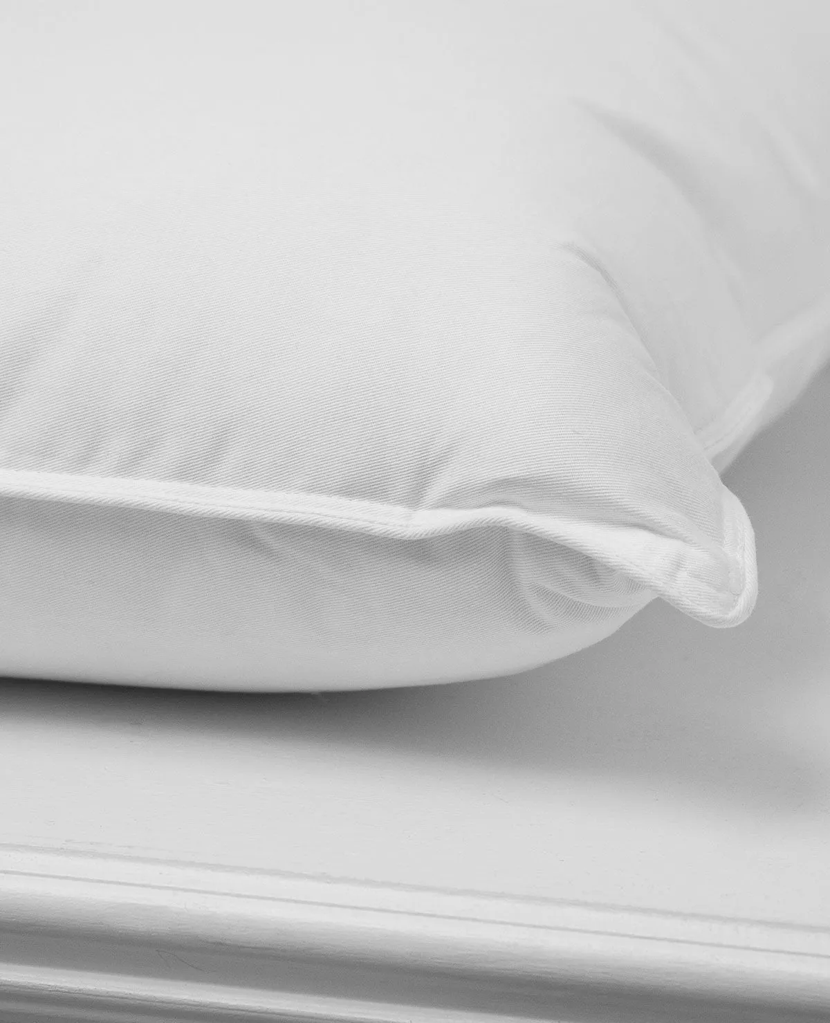 Down & Feather Pillow Medium Support