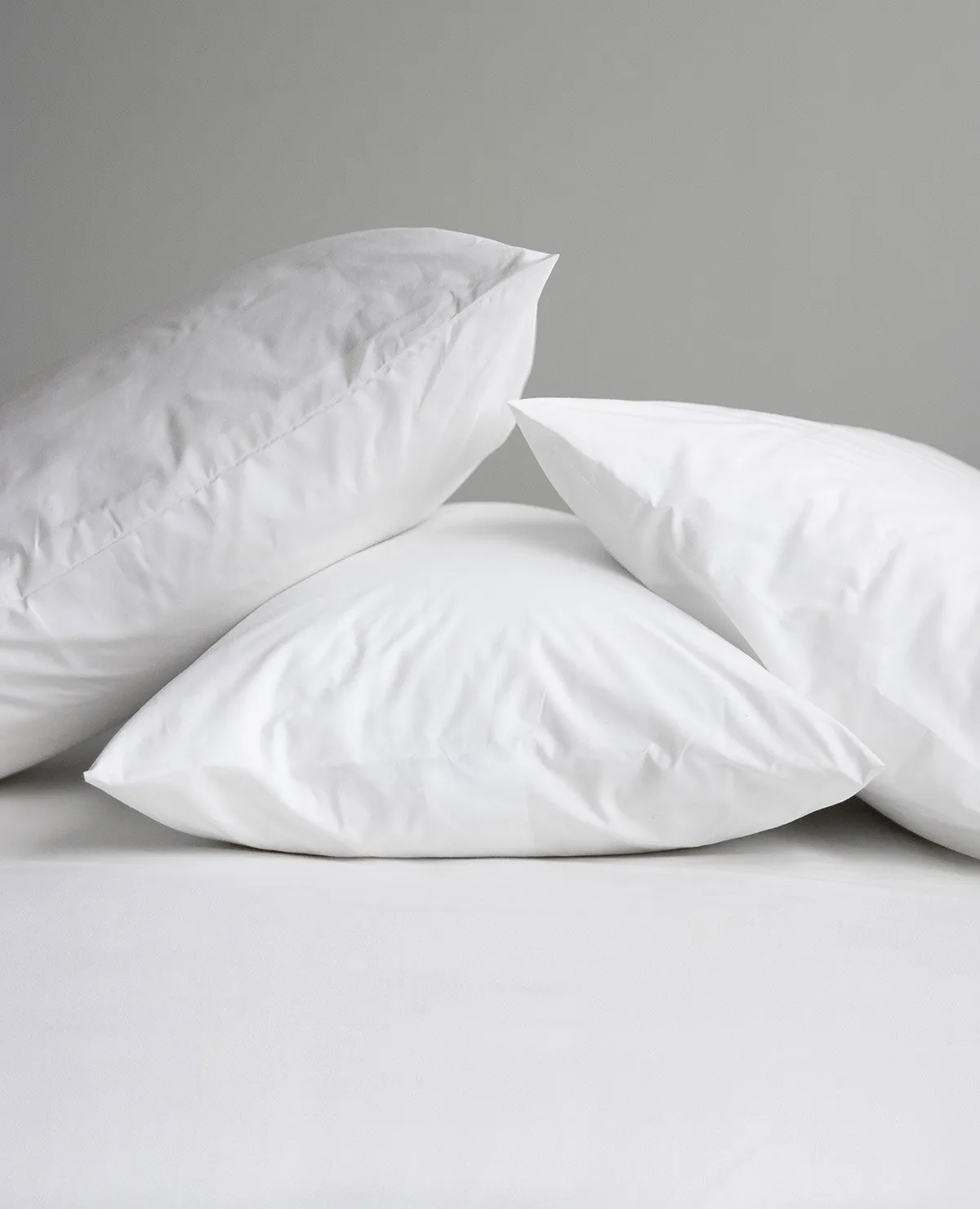 Down & Feather Pillow Medium Support