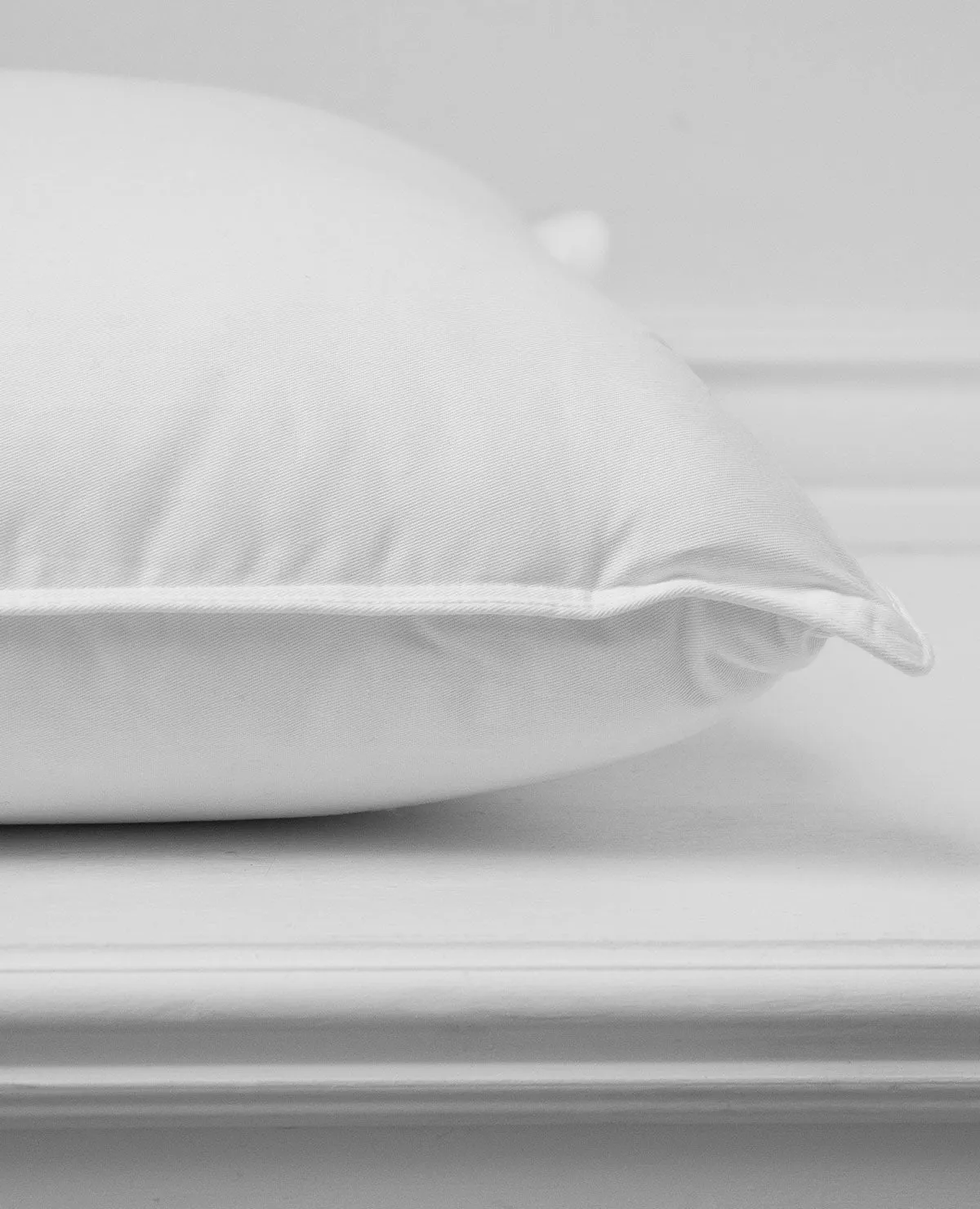 Down & Feather Pillow Medium Support
