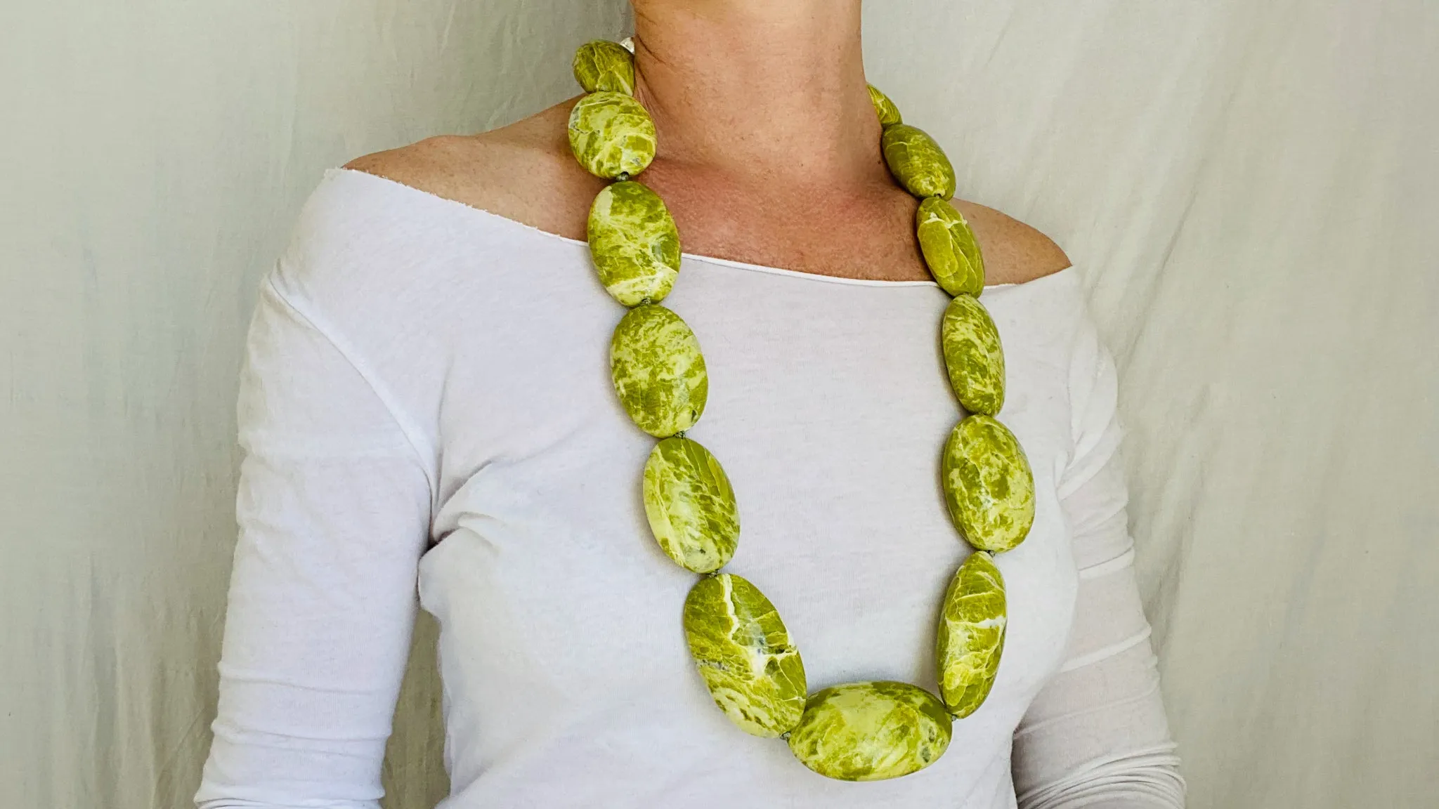 Long Serpentine Necklace. Yellow  Green. Large Spherical Beads.