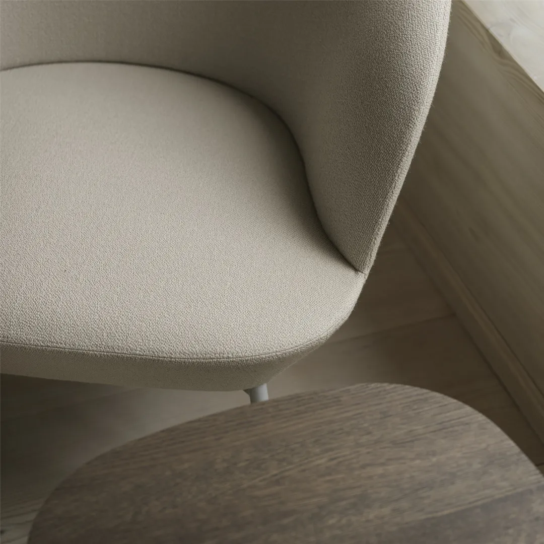 Oslo Lounge Chair - Tube Base