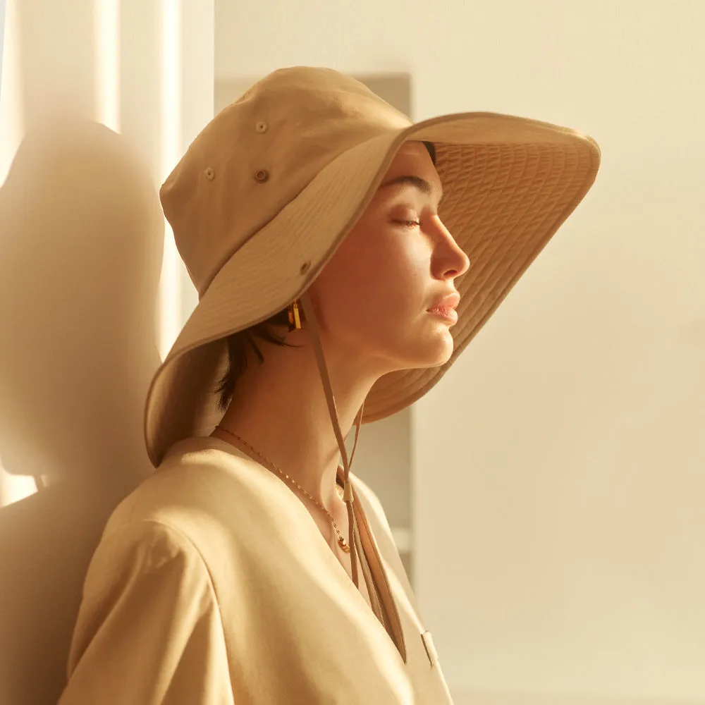 Unisex Extra Large Brim Sun Hat with Windproof Rope